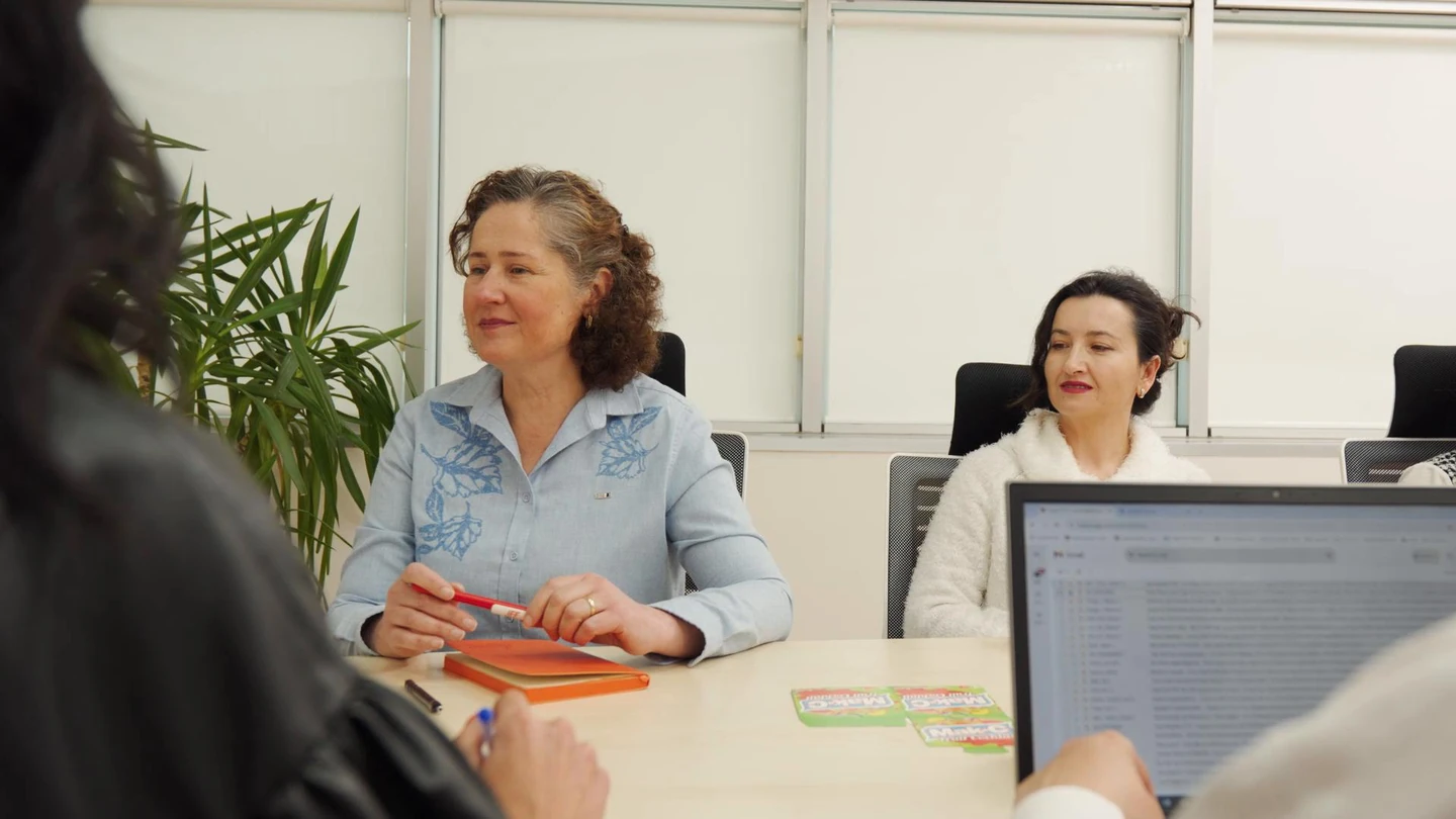 A discussion with the FlavourTech team in the original company film