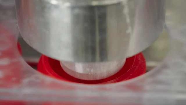 Powder filling equipment in use at FlavourTech