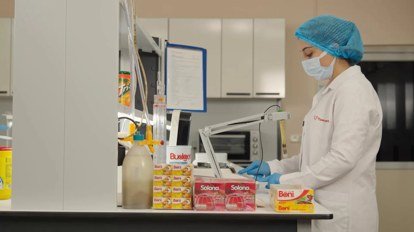 Work in the FlavourTech company laboratory